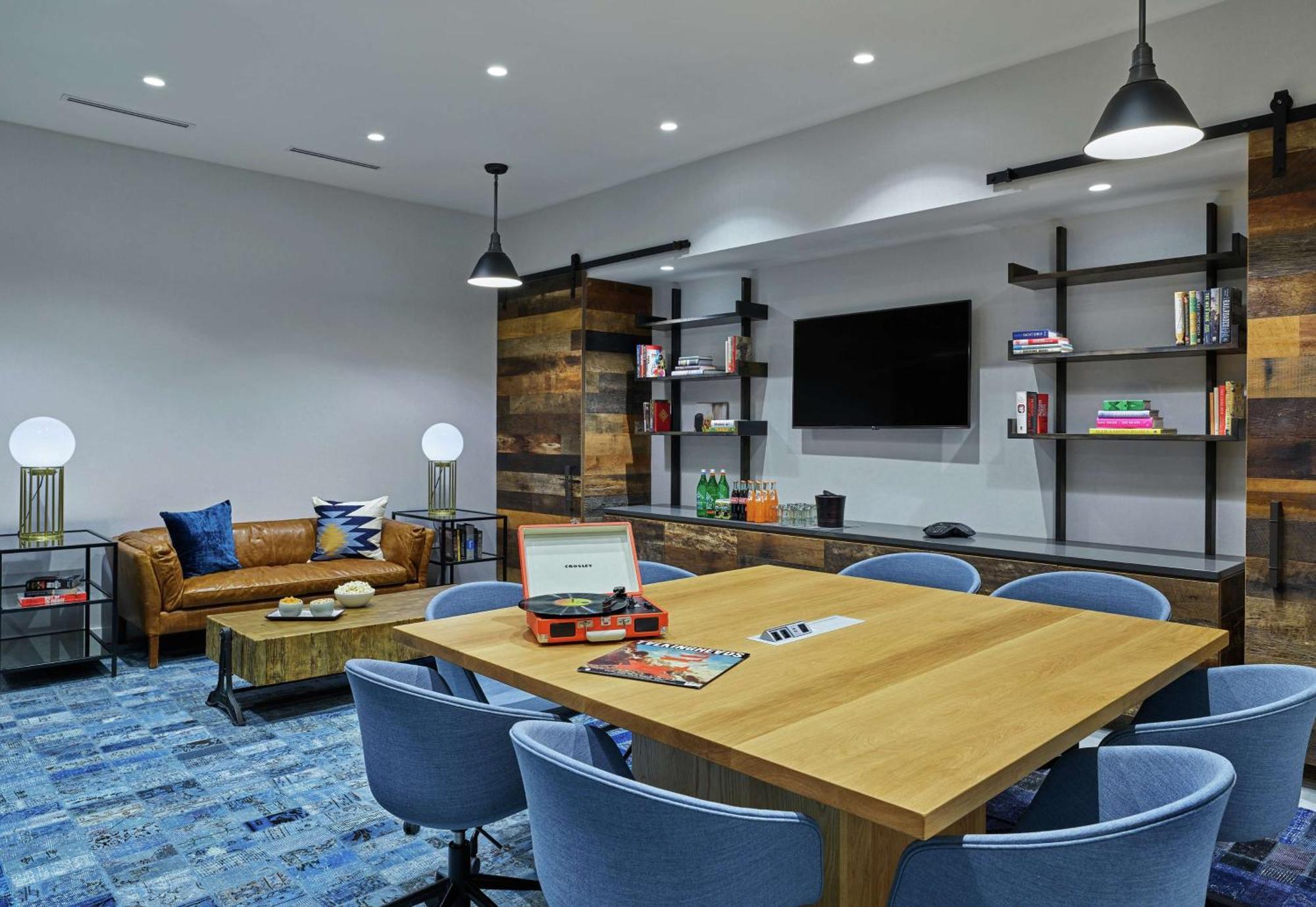 Canopy By Hilton Pearl District Hotel 4*