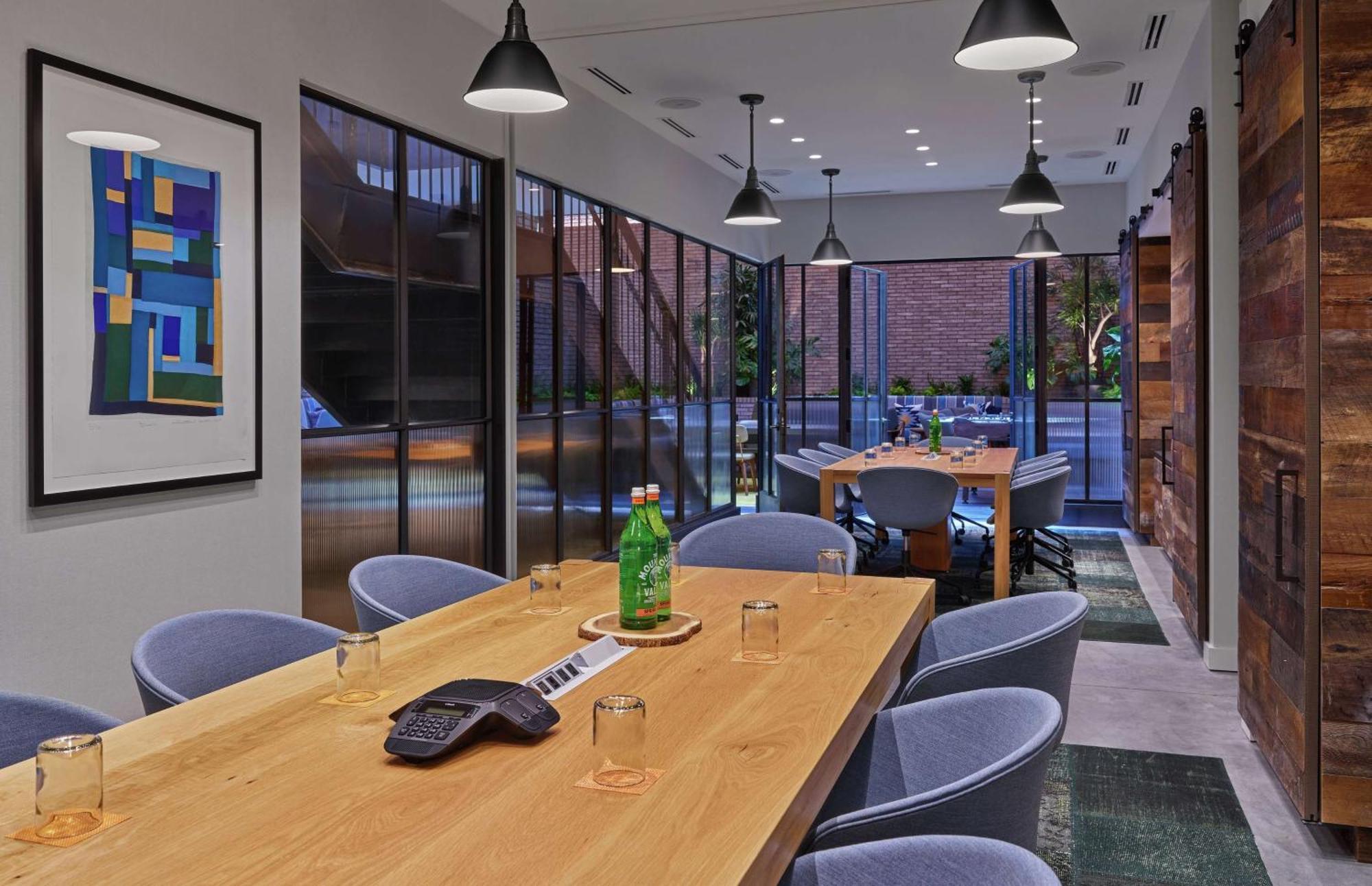 Hotel Canopy By Hilton Pearl District 4*